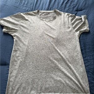 Amazon Light Gray Men's Athletic Shirt